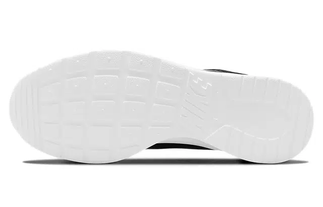 Nike Tanjun Black Pink