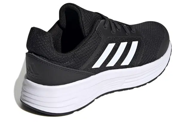 adidas Galaxy 5