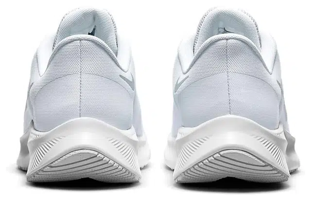 Nike Quest 4