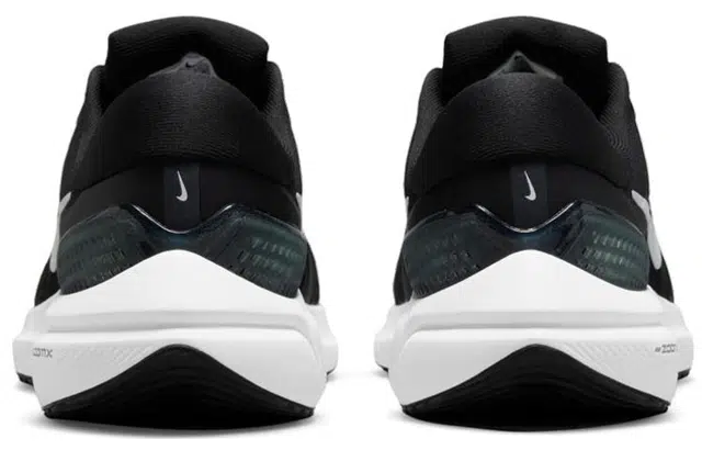 Nike Air Zoom Vomero 16