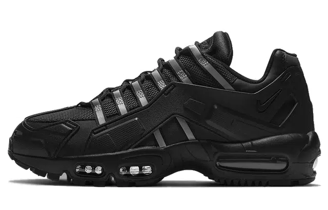 Nike Air Max 95 NDSTRKT "Black"