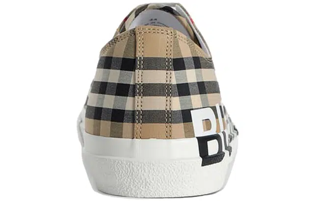 Burberry Vintage