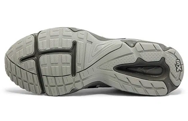 Mizuno Spark Cn