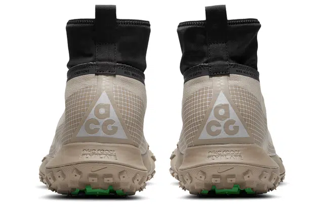 Nike ACG Mountain Fly GORE-TEX "Khaki"