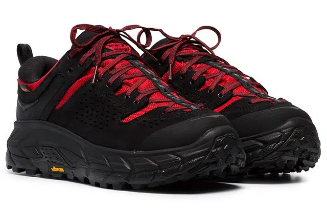HOKA ONE ONE Tor Ultra Low Engineered Garments