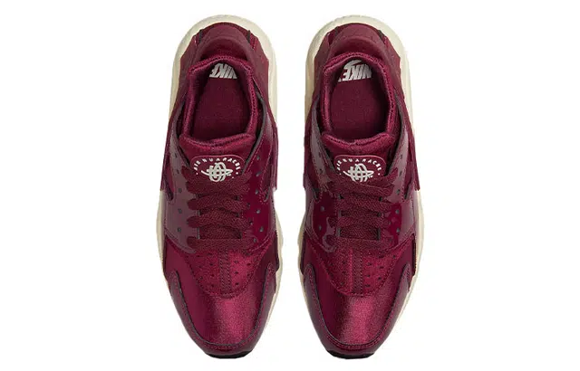 Nike Air Huarache "Dark Beetroot"