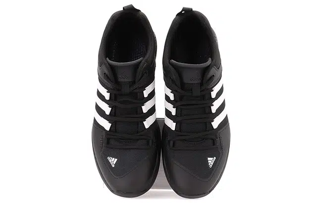 adidas Daroga Plus Canvas