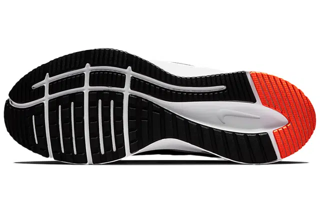 Nike Quest 4