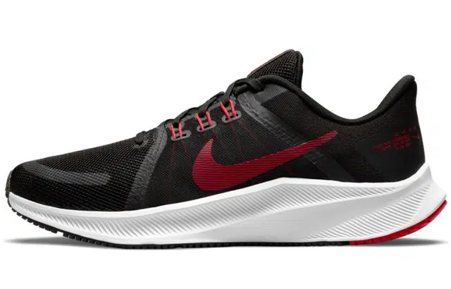 Nike Quest 4