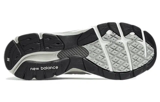 New Balance NB 920