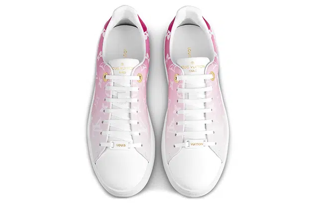 LOUIS VUITTON Frontrow
