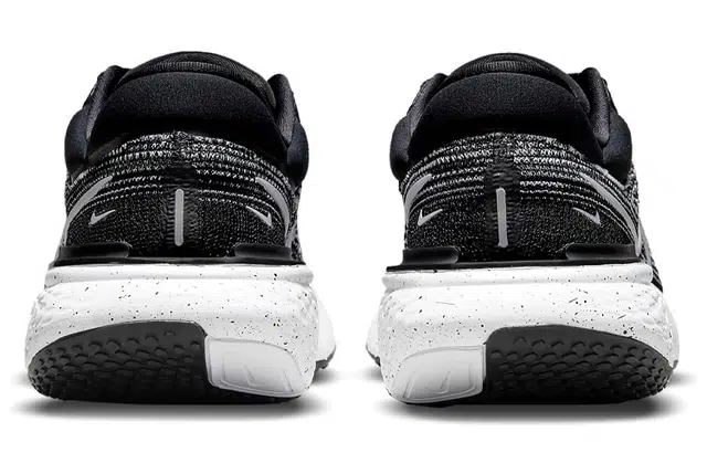 Nike Invincible Run 1 Flyknit