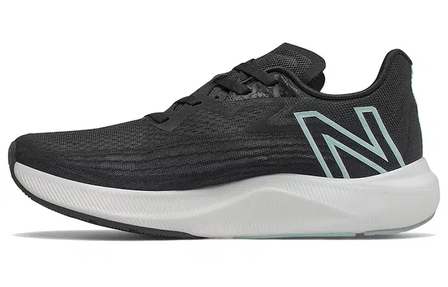 New Balance FuelCell Rebel v2