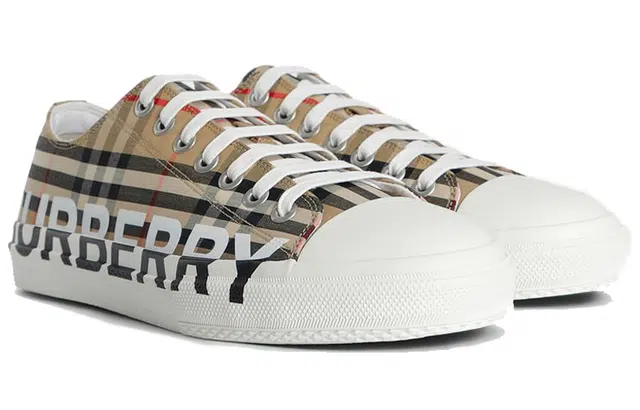 Burberry Vintage