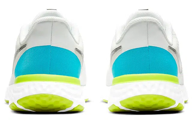 Nike REVOLUTION 5 EXT