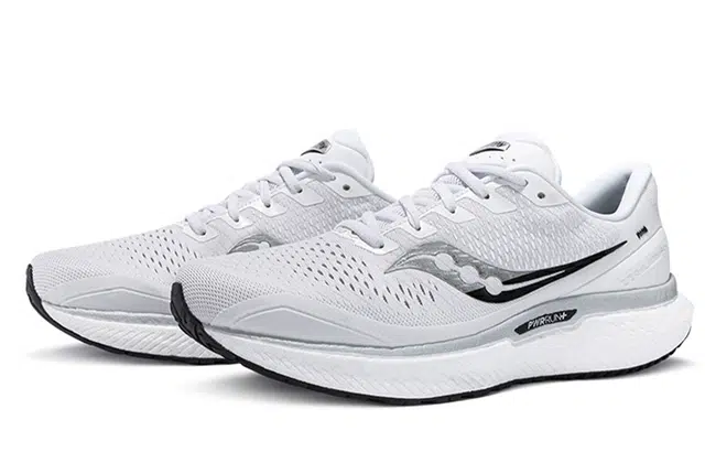 Saucony Triumph 18
