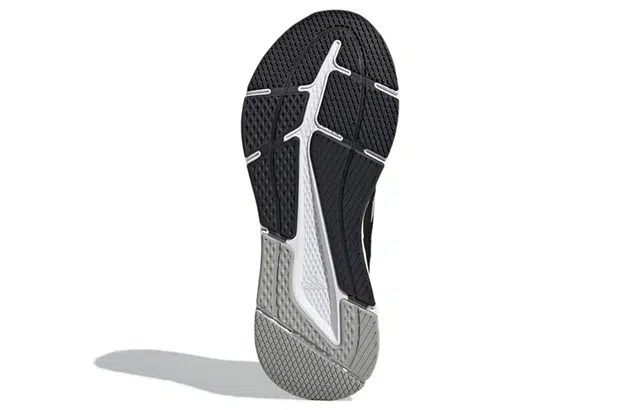 adidas Questar