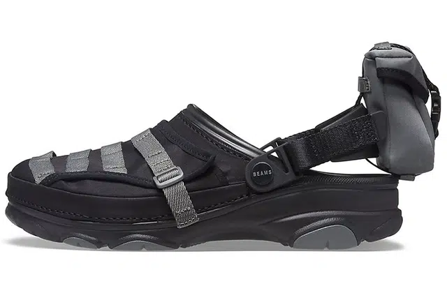 beams x Crocs Classic clog