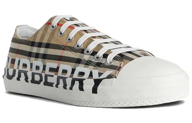 Burberry Vintage