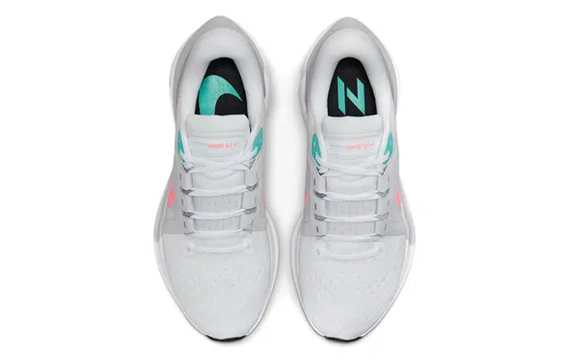 Nike Air Zoom Vomero 16