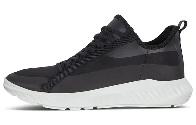ecco St.1