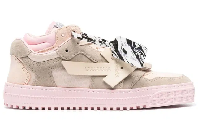 OFF-WHITE Off-Court 3.0 Floating Arrow