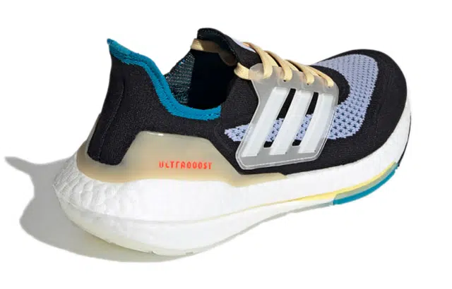 adidas Ultraboost 21
