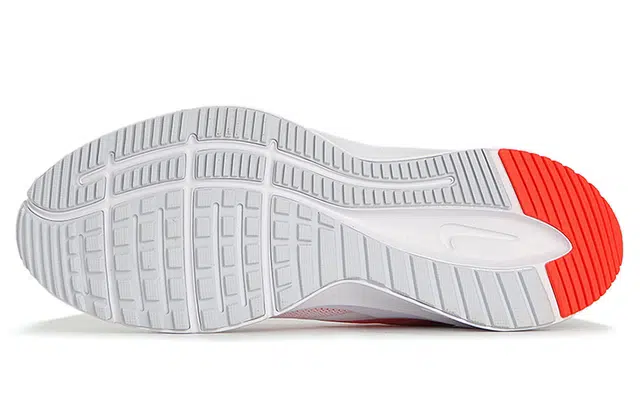 Nike Quest 3