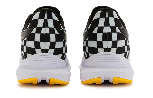 Saucony AXON