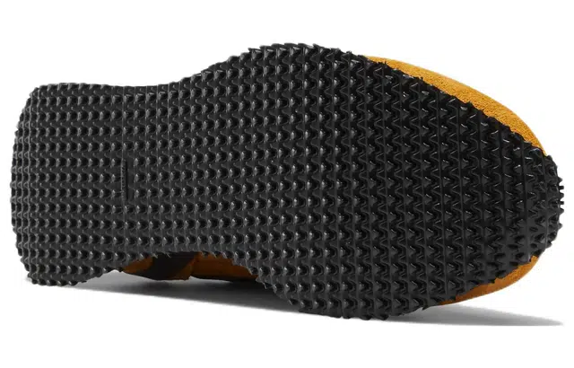 Reebok Victory