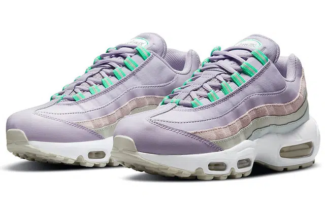 Nike Air Max 95 Easter