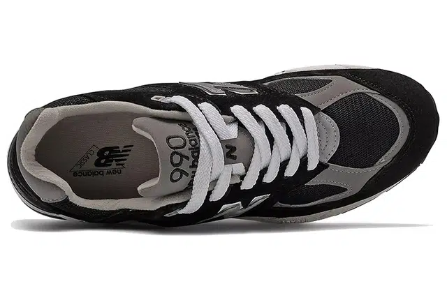 New Balance NB 990 V2