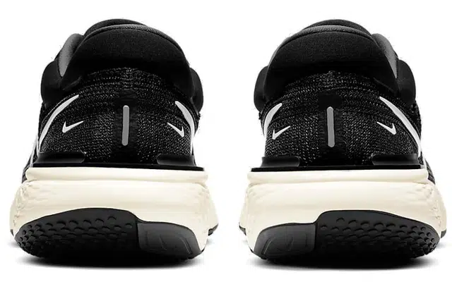 Nike Invincible Run 1 flyknit