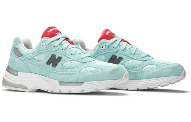 New Balance NB 992 Kithmas Collection-Light Reef