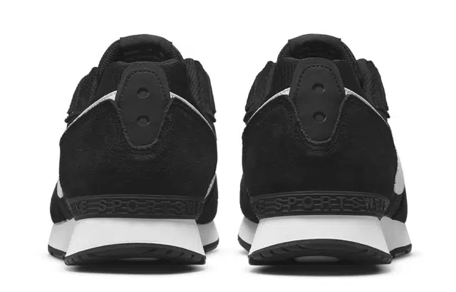 Nike Venture Runner