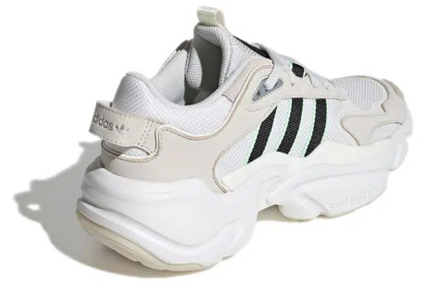 adidas originals Magmur Runner