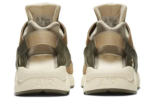 Stussy x Nike Huarache le qs "desert oak"