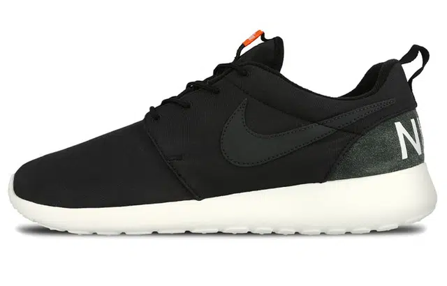 Nike Roshe One Retro Black
