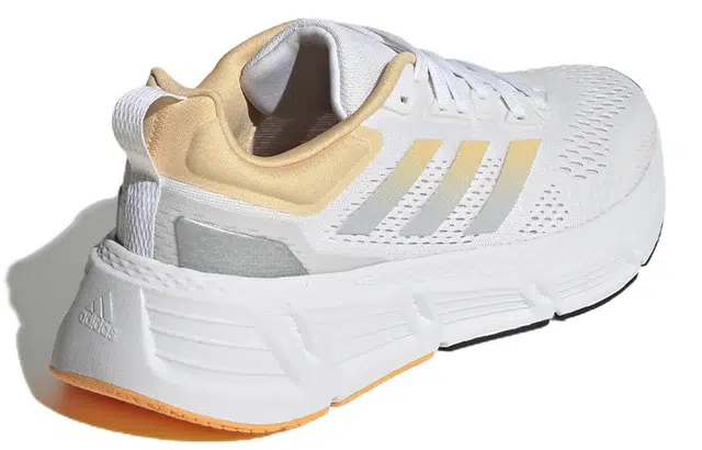 adidas Questar