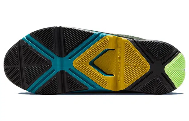 Nike Go FlyEase Black Purple