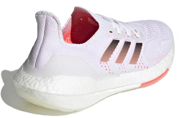 adidas Ultraboost 22
