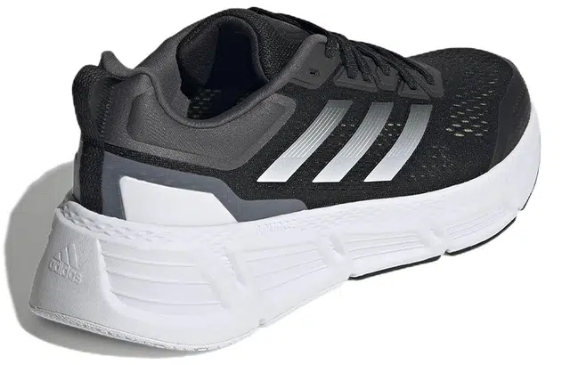 adidas Questar