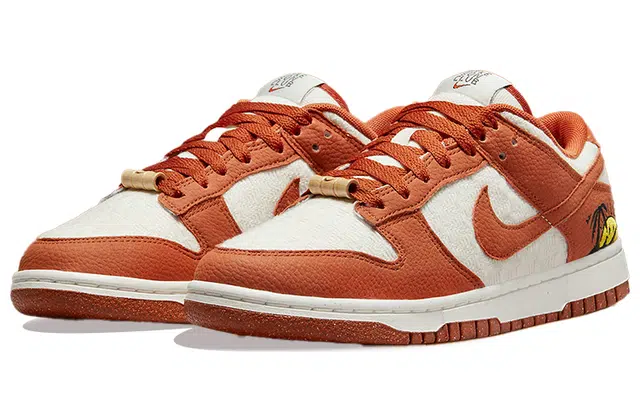 Nike Dunk Low SE "Sun Club"