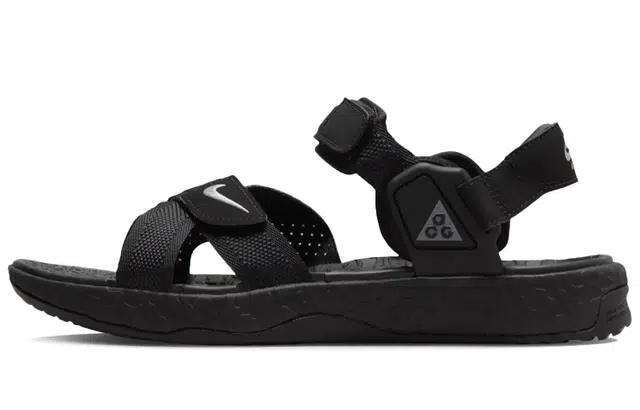 Nike ACG Deschutz +