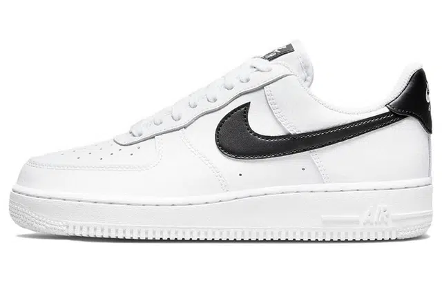 Nike Air Force 1 white black