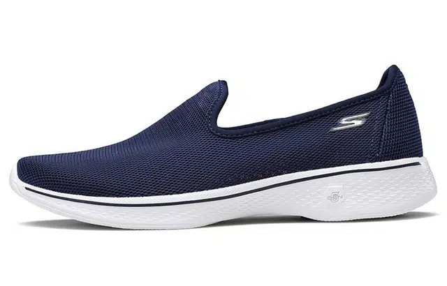 Skechers Go Walk 4