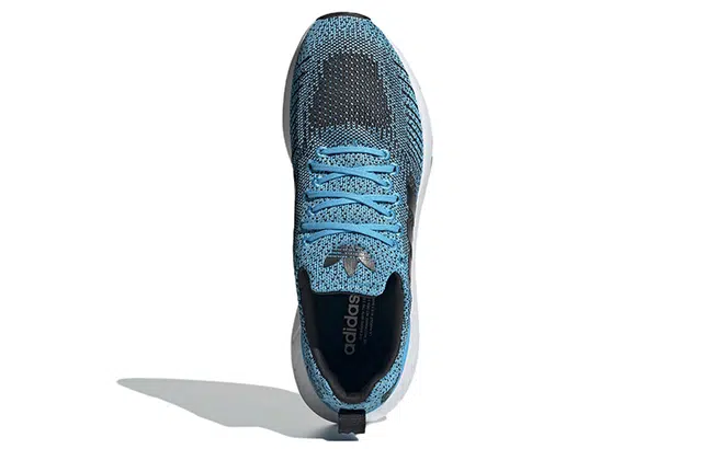 adidas originals Swift Run 22
