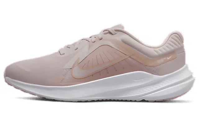 Nike Quest 5