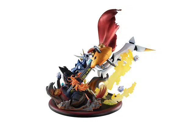 MegaHouse vs 34cm
