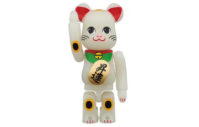 BE@RBRICK Lucky Cat Glow Trendy Figure 100%400%